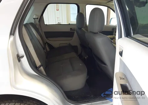 2009 Ford Escape Xlt z USA, uszkodzony, nr VIN 1FMCU03729KC68278